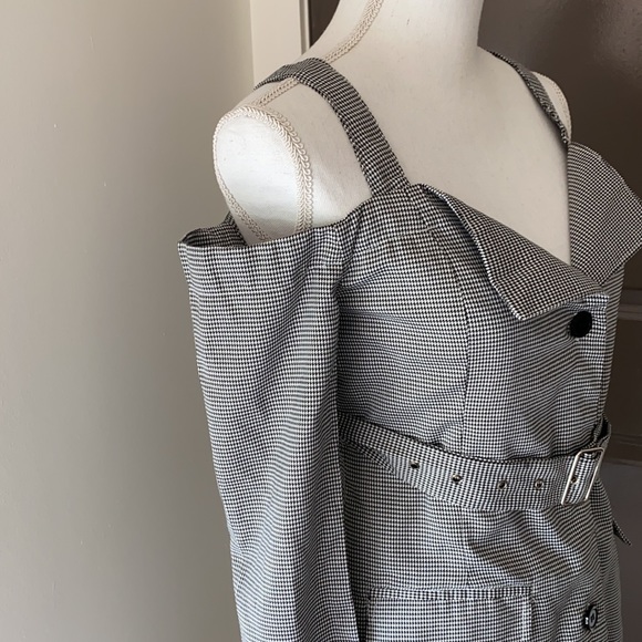 Nasty Gal Off the Shoulder Dress - Picture 4 of 6